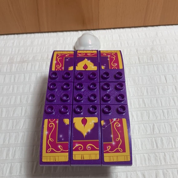 Shimmer & Shine Magic Genie Flying Carpet by Mega Blocks & Disney - Picture 4 of 6